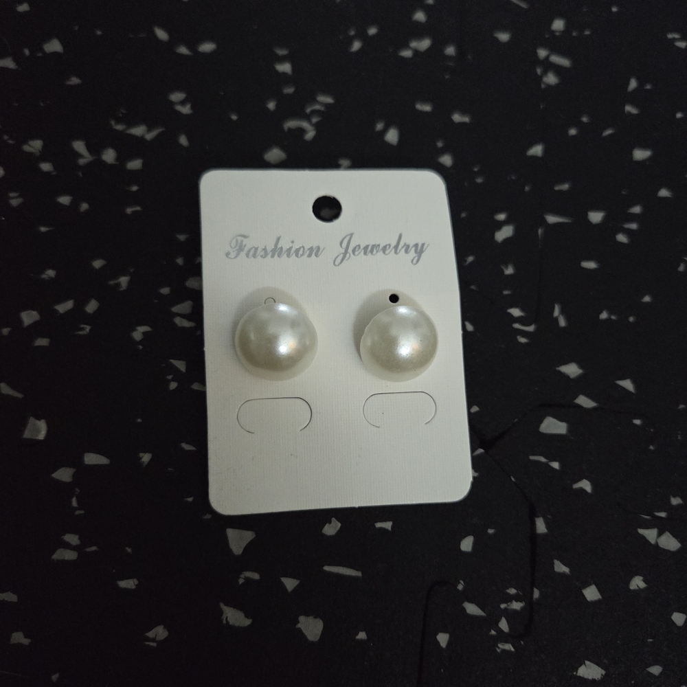 Elegant Faux Pearl Stud Earrings